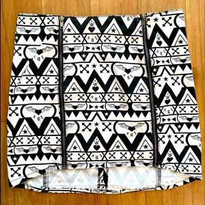 H&M Patterned Jean Skirt Zipper Detail black/white
